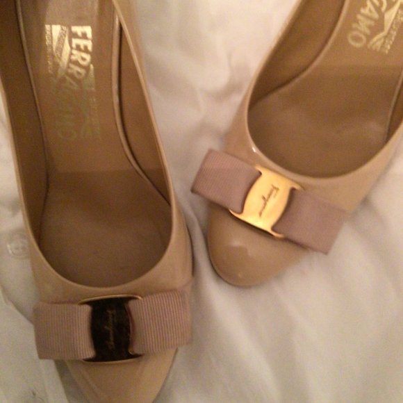 Salvatore Ferragama Shoe, Size 6 Color - Blush - Tan - Neutral - Patent Leather - Picture 11 of 12